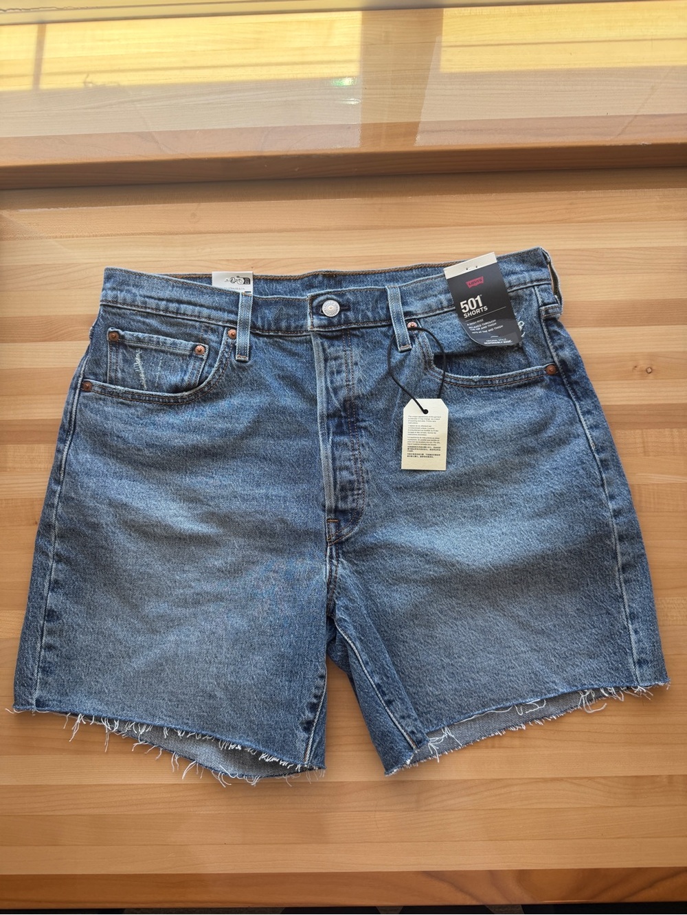 Levi's 501® Mid Thigh Women’s Shorts